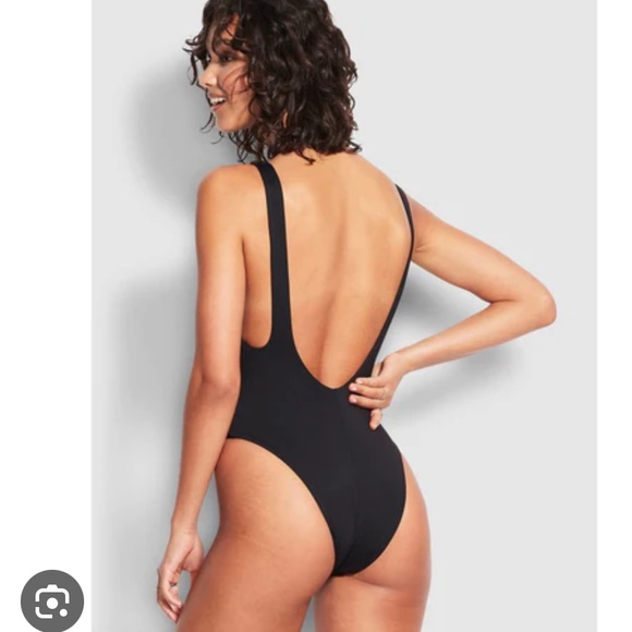 Seafolly Active Retro Tank Maillot
One Piece US size 8 - Picture 4 of 10